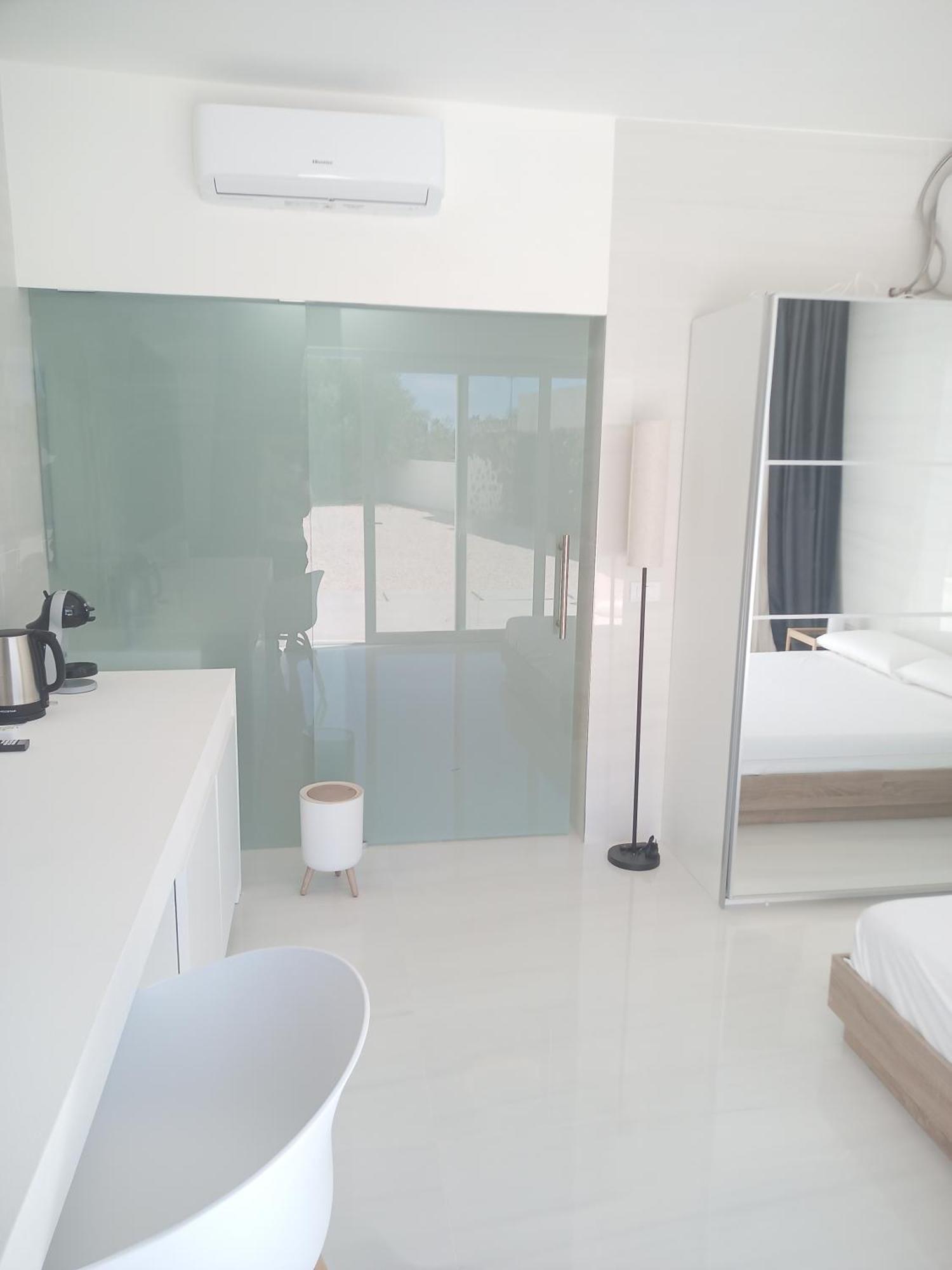 Smart Luxury Suites & Apartments Orosei Bilik gambar